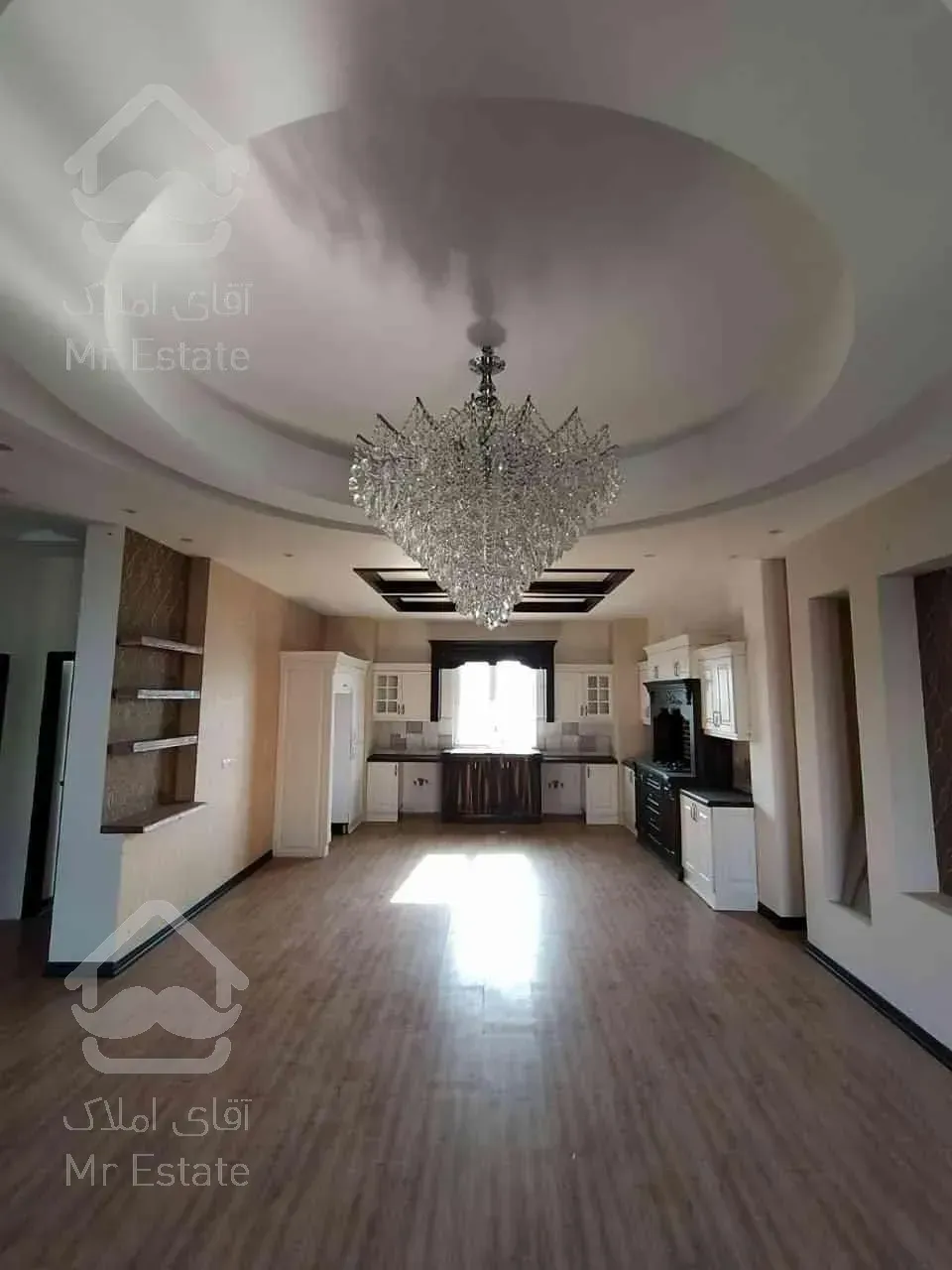 فروش ویلا ۳۰۰متری