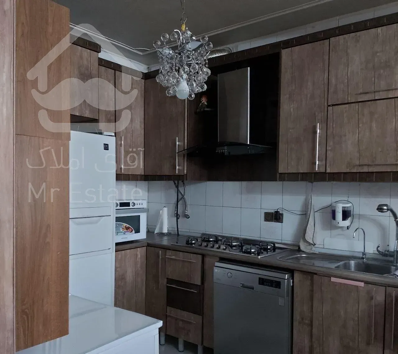 آپارتمان ۹۲ متری ، ۲ خوابه ، بازسازی شده