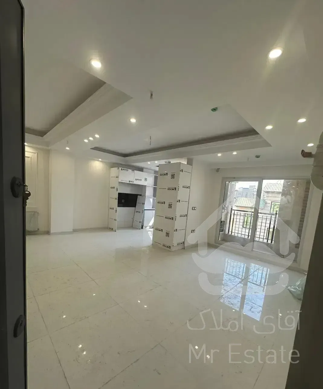 بالاتر از فاطمی ۱۲۰ متر نوساز