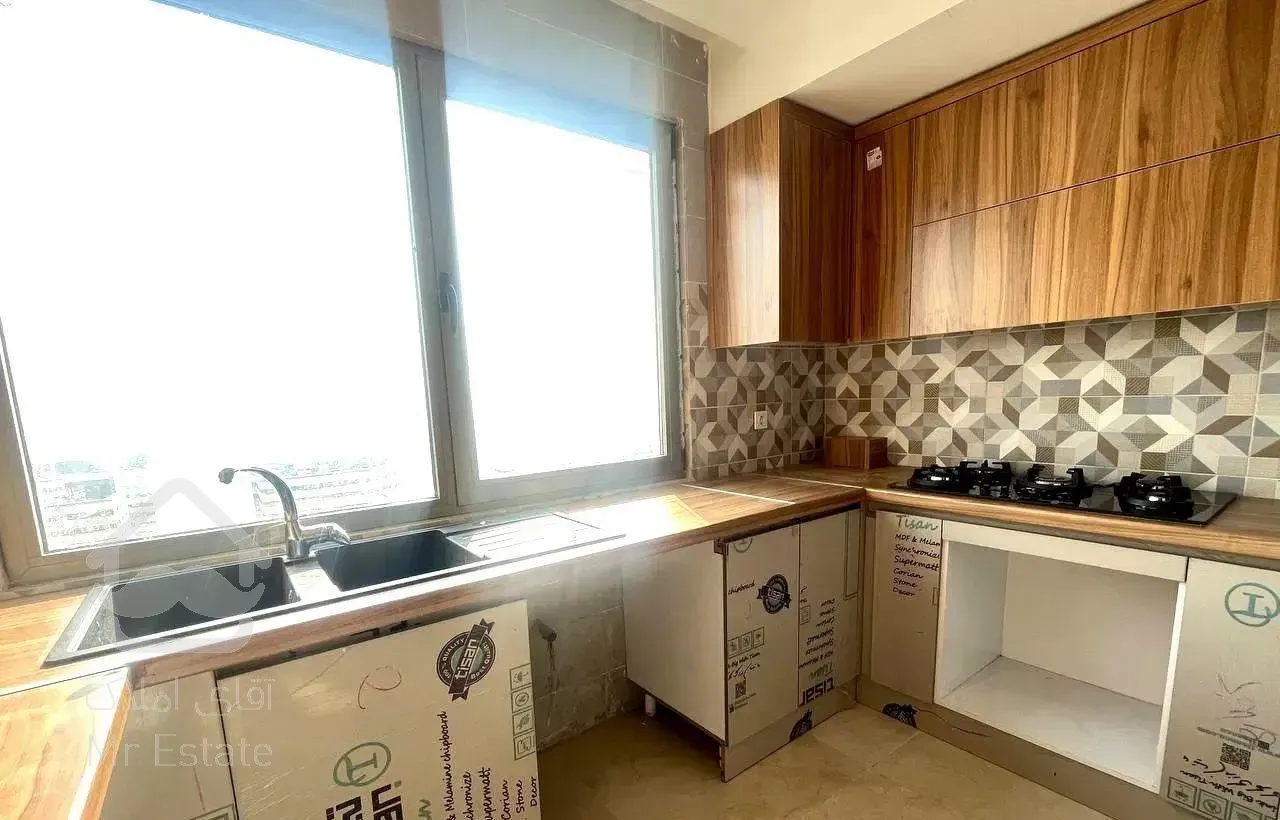 اجاره ۲۰۰ متر/طبقه آخر ویو جنگل ودریاچه/شهرک چیتگر