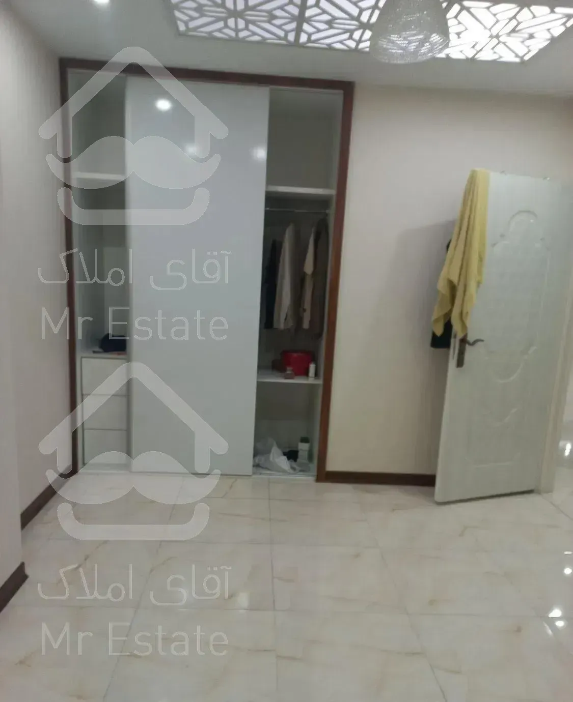 آپارتمان ۱۲۰ متری در صفا شرقی