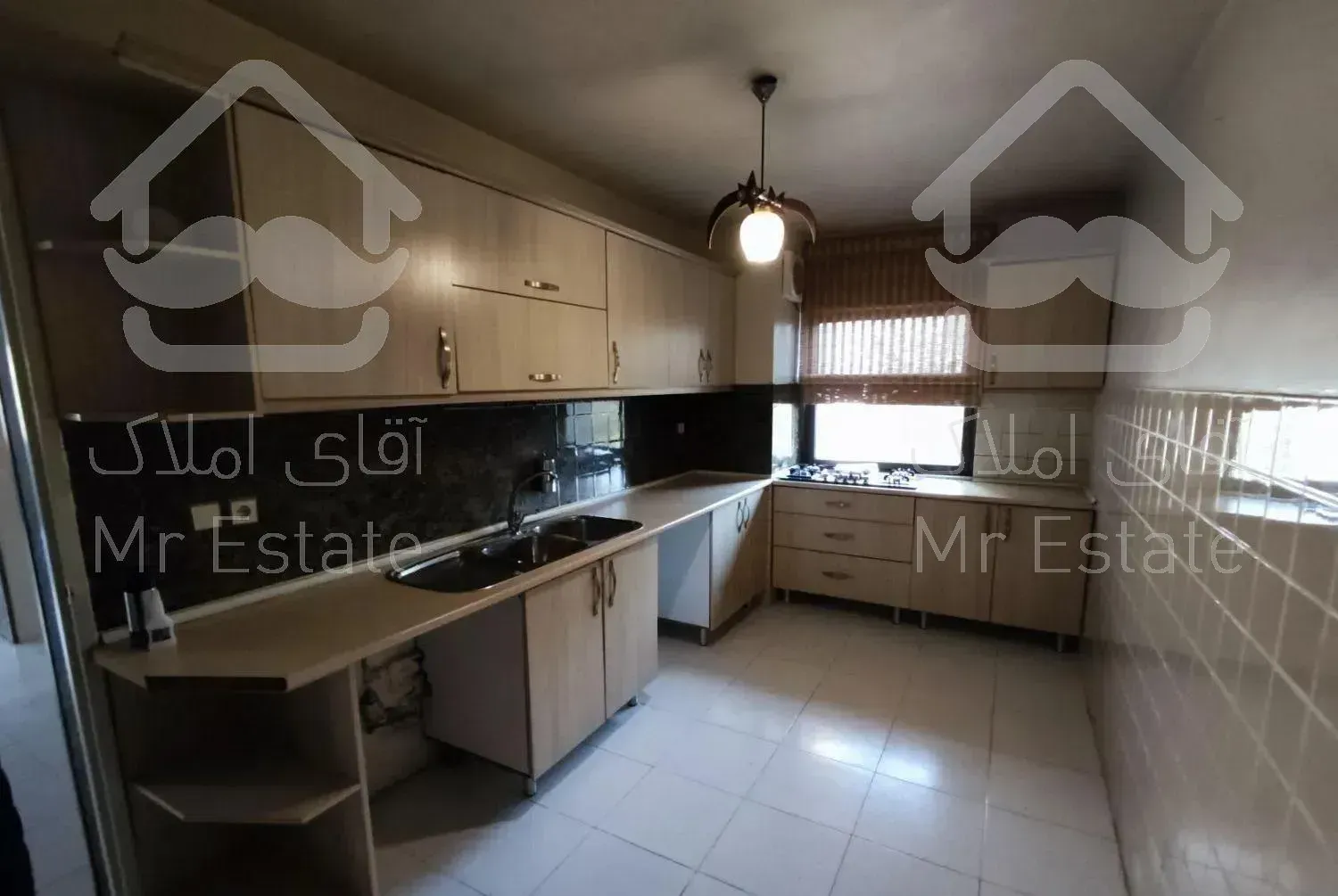 رهن و اجاره/3خوابه/146متری/بالکن دار