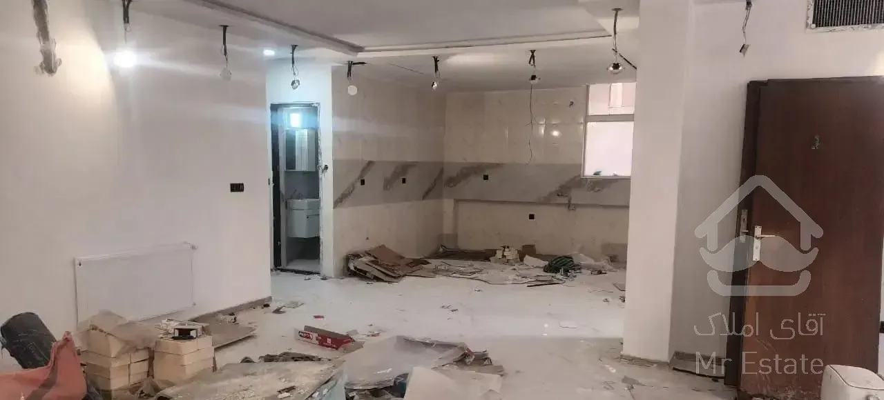 ۱۳۰متر ظفر آرش شرقی۳خواب