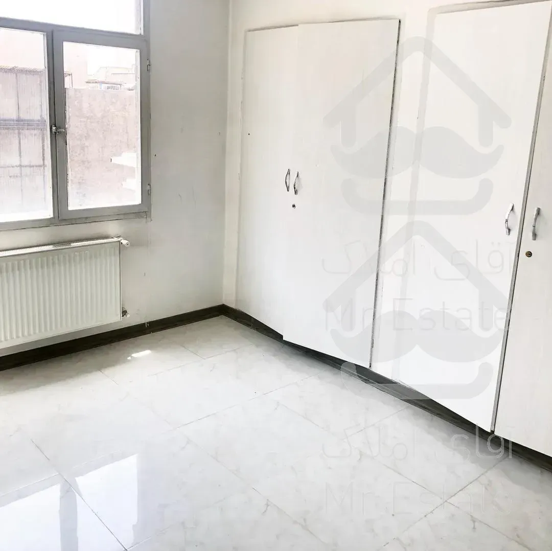 فروش آپارتمان - انقلاب - 2 خواب