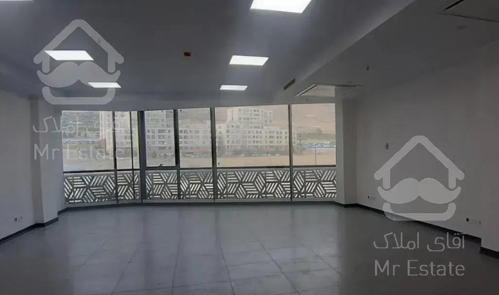 ۷۵ متر اداری آکاداسنتر *مجاورت دریاچه چیتگر *