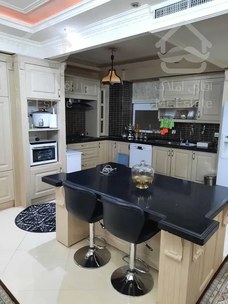 150مترآپارتمان 5ساله واقعی 2پارکینگ آیت الله کاشانی