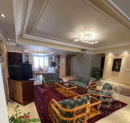 ۱۴۲متر/۳خ/غرق نور/لوکیشن دنج/تکواحدی فول امکانات