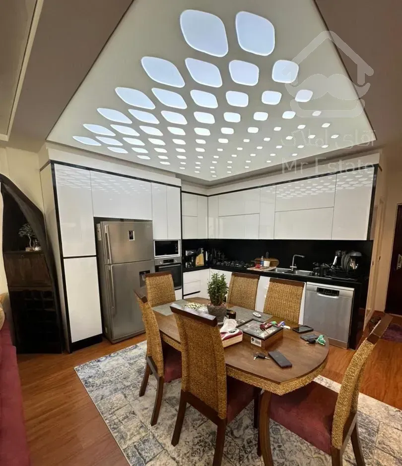 فروش آپارتمان ۱۰۶ متری ۳ خوابه در سپهر