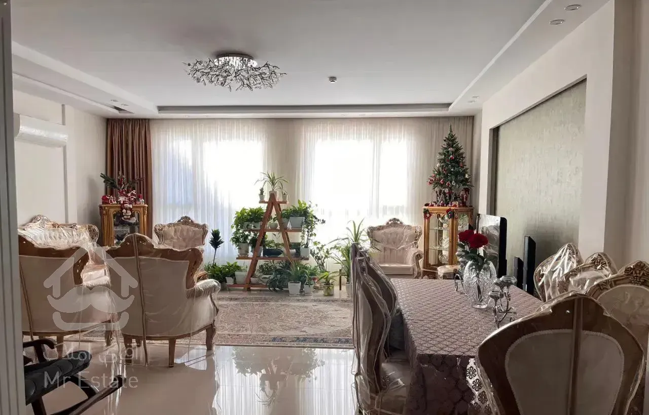 ۱۳۰ متر / اقبال پشت حاشیه وکیل آباد / نزدیک مترو