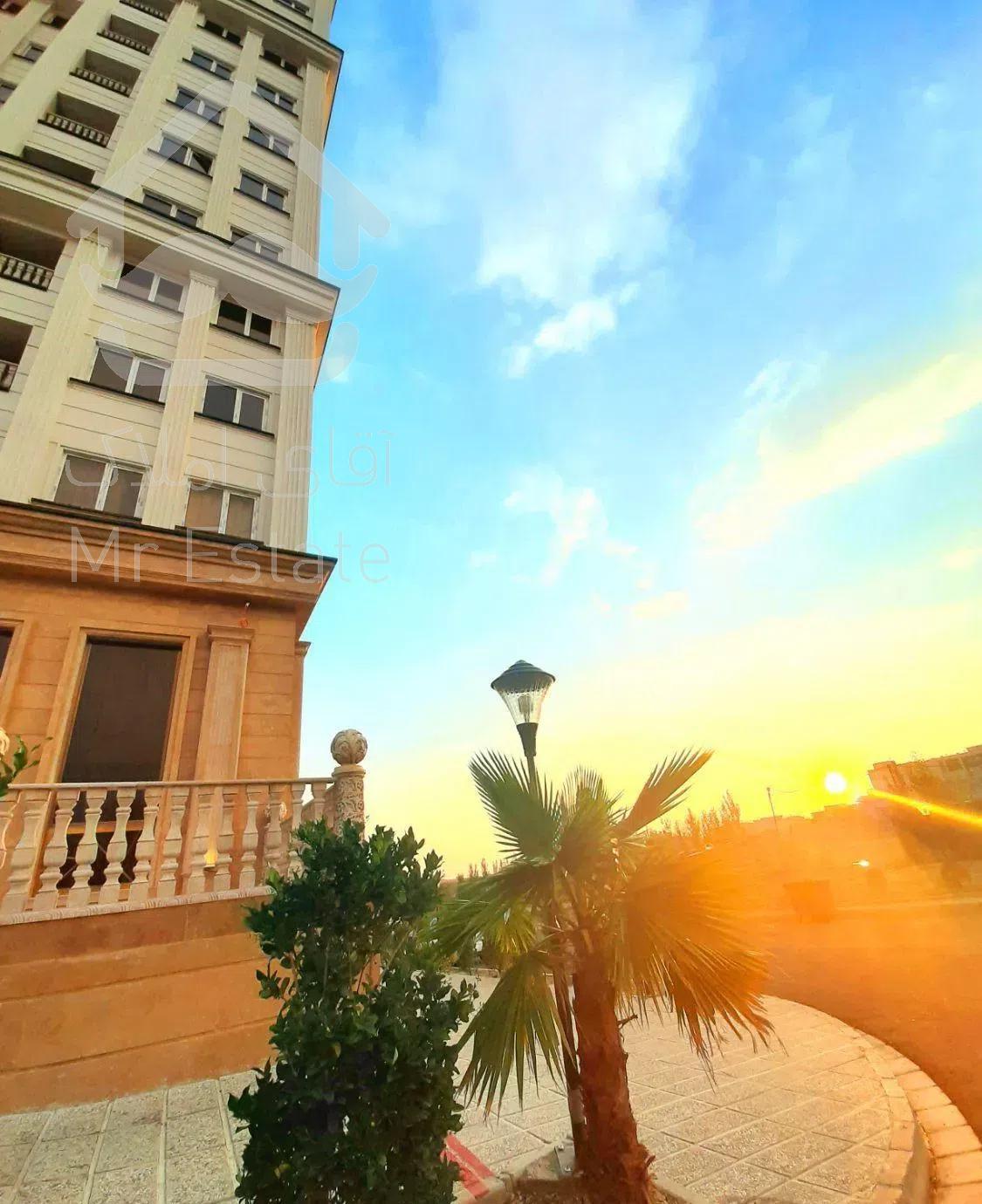 82 متر   رویایی و دلنشین       طوقانی شهران