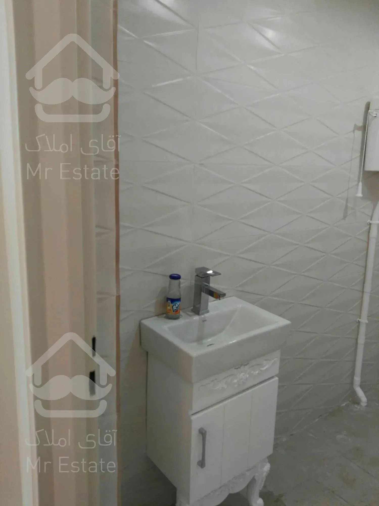 ۹۳ متر دو خواب فول امکانات دوساله فردوس شرق