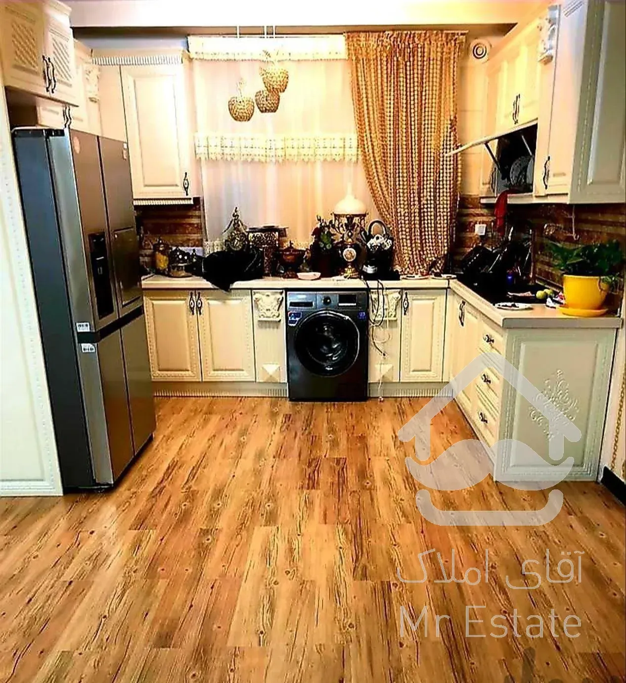 مرکزکفپوش ارزون رولی تایلی موکتی نمدی کاغذدیواری