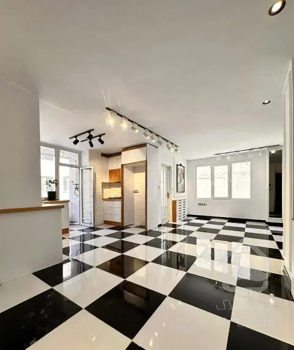 ۶۸متر*آکواریوم نور+پارکینگ+آسانسور*بدون مشابه