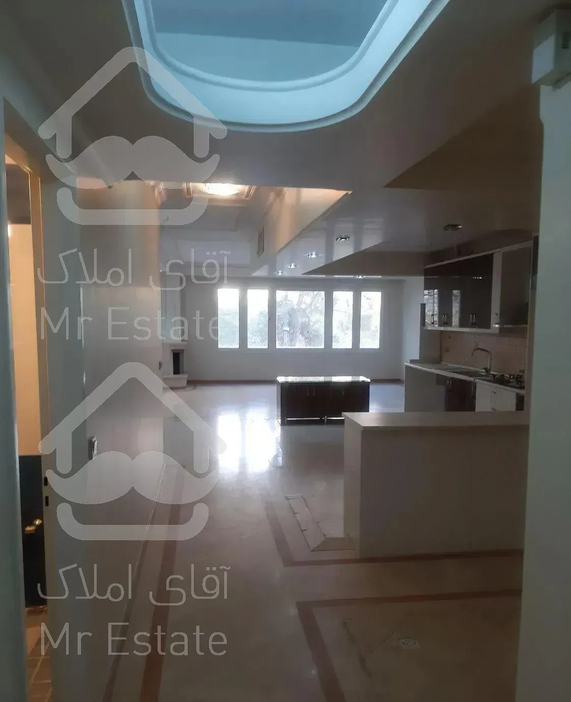 ۱۲۸ سه خواب روبرو باغ