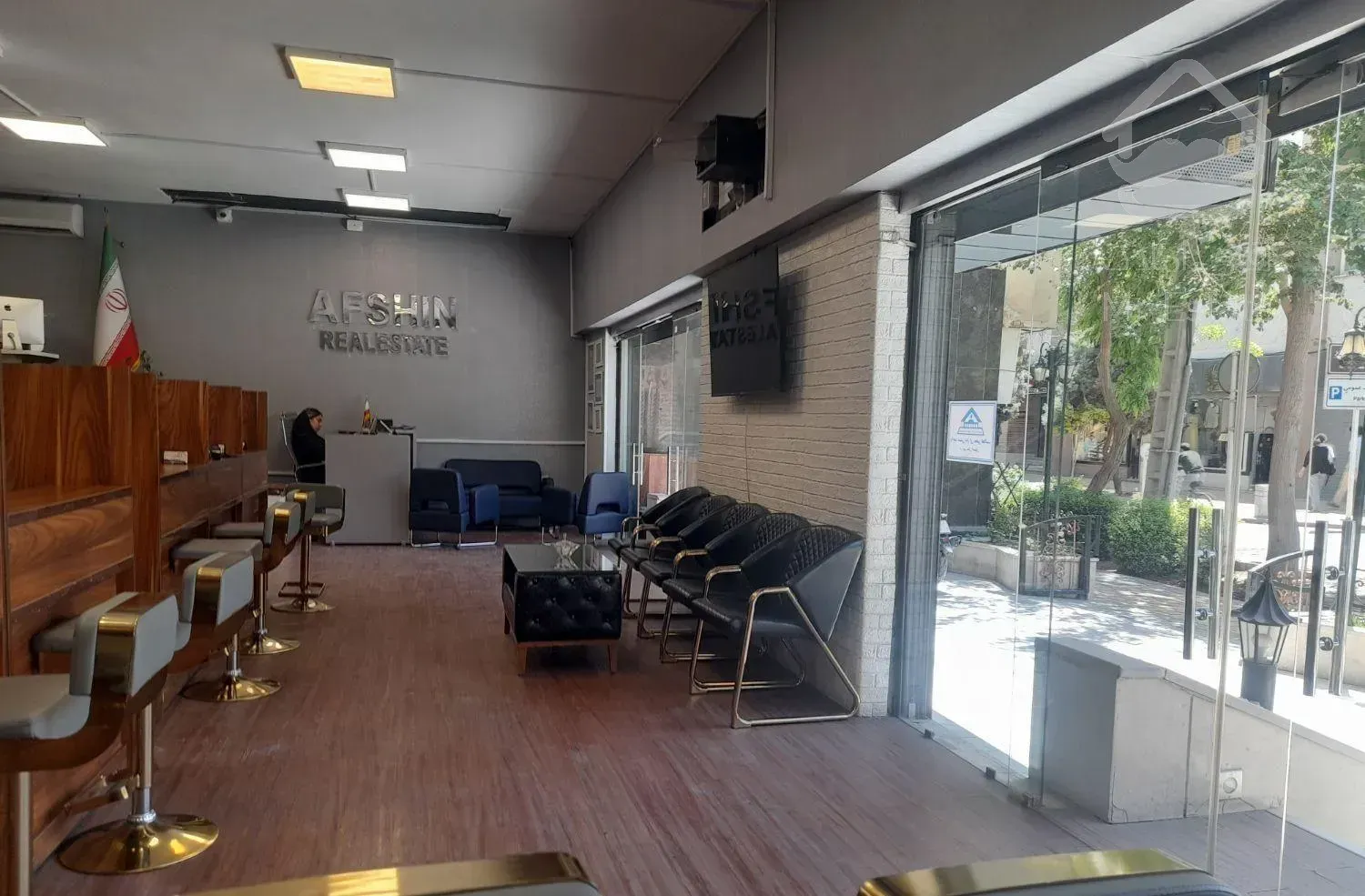 آپارتمان ۱۱۵ متری/۲ خواب/بهار آزادی/چهارباغ بالا