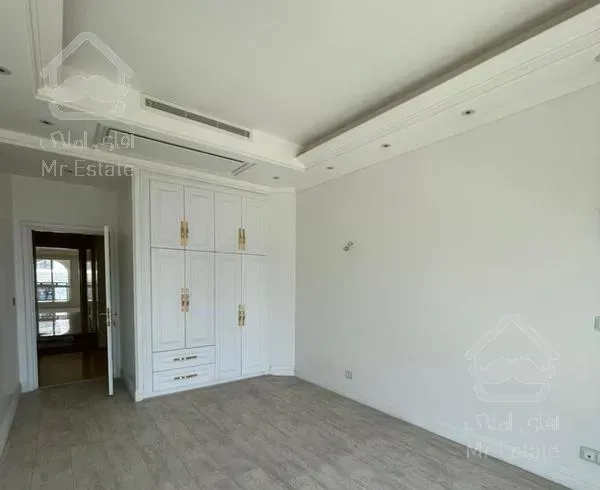 فرشته/تاپ لوکیشن/۲۵۰ متر کلید نخورده