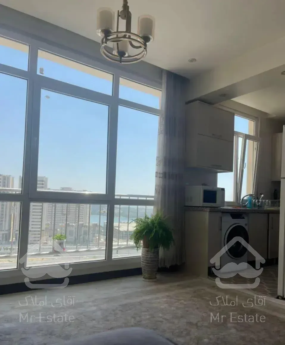 ۸۰ متری  در برج با ویوی دریاچه