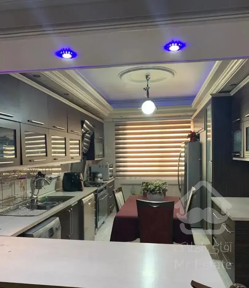 سپهر ۱۵۰متر ۳خ لوکس همانند کلیدنخورده تکواحد تخلیه