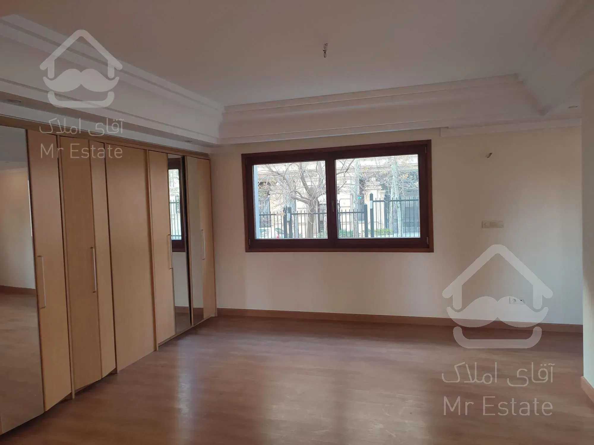 زعفرانیه/۲۳۲متر/۲پارکینگ سندی/مناسب سرمایه گذاری (راد)