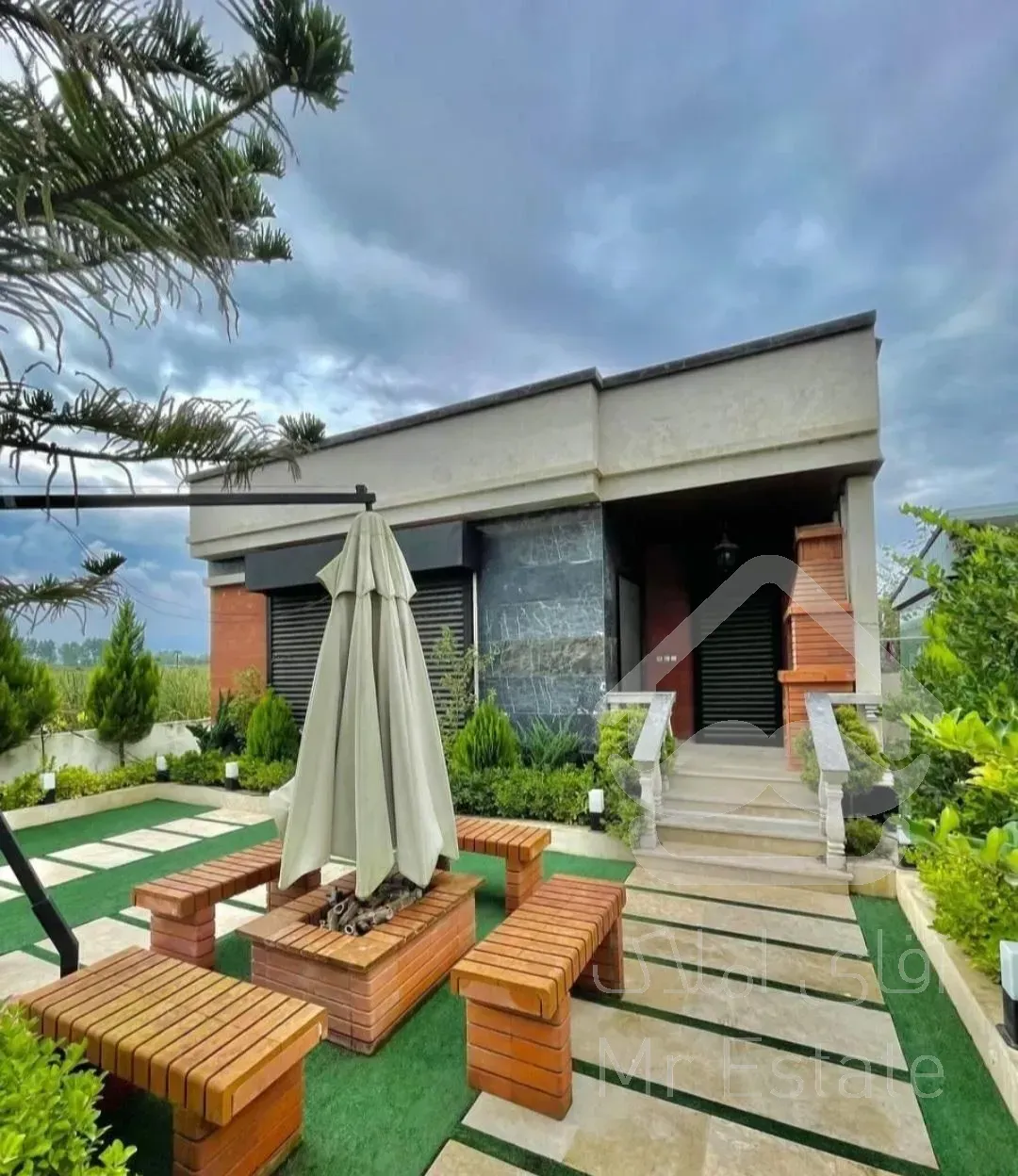 ویلا خوش نشین۲۱۵زمین/۱۰۰بنا/۲خوابه/ویوجنگل/سندار