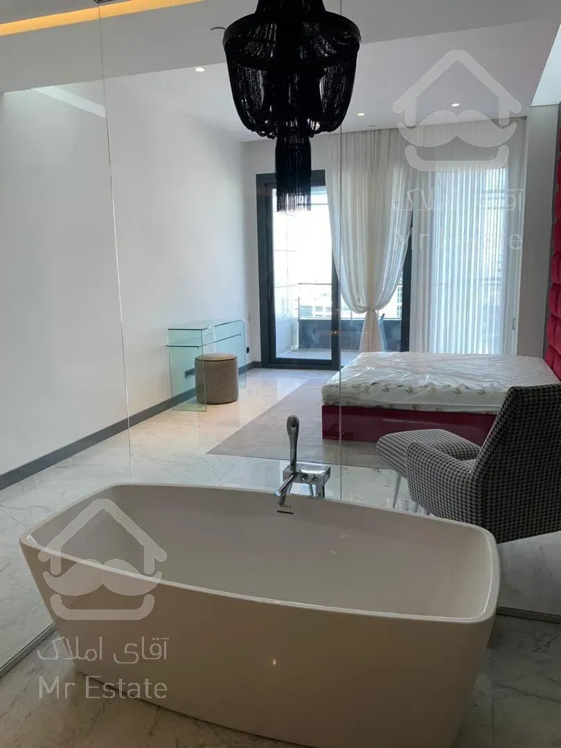 آپارتمان ۲۵۰متر ۳خواب نوساز فول امکانات تراس