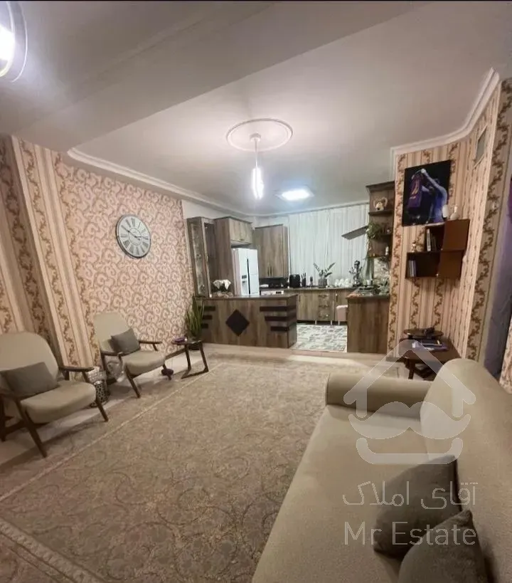 ۵۶ متر طبقه سوم مشاعات تمیز