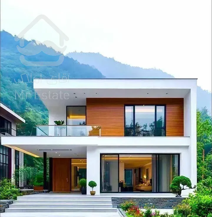 اینجا شمال نیس یک طبقه بالا تره