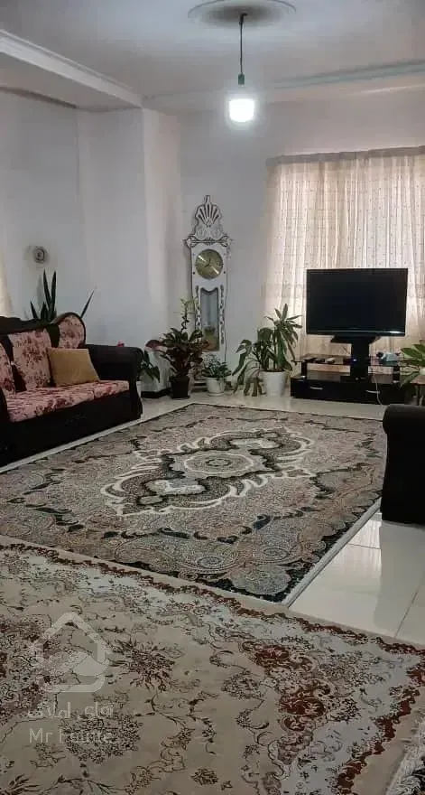 فروش واحد /۸۲ متر /طبقه ۳ / بهترین لوکیشن رمک