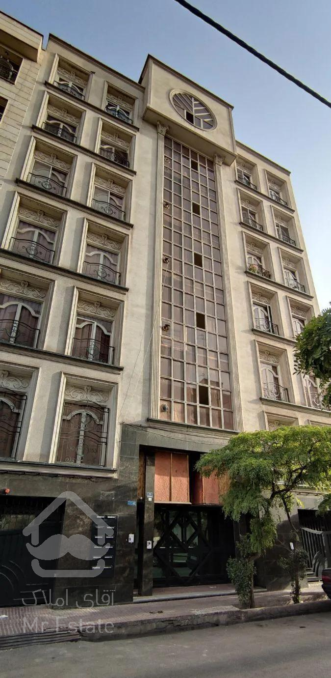 ۱۳۳ متر ۳ خواب بالای جلال