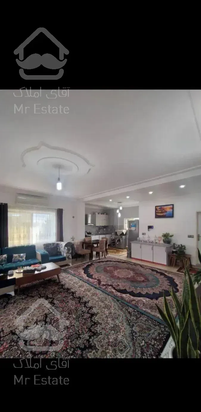 ویلا آپارتمان 200 متر زمین-210 متر بنا در 2 طبقه