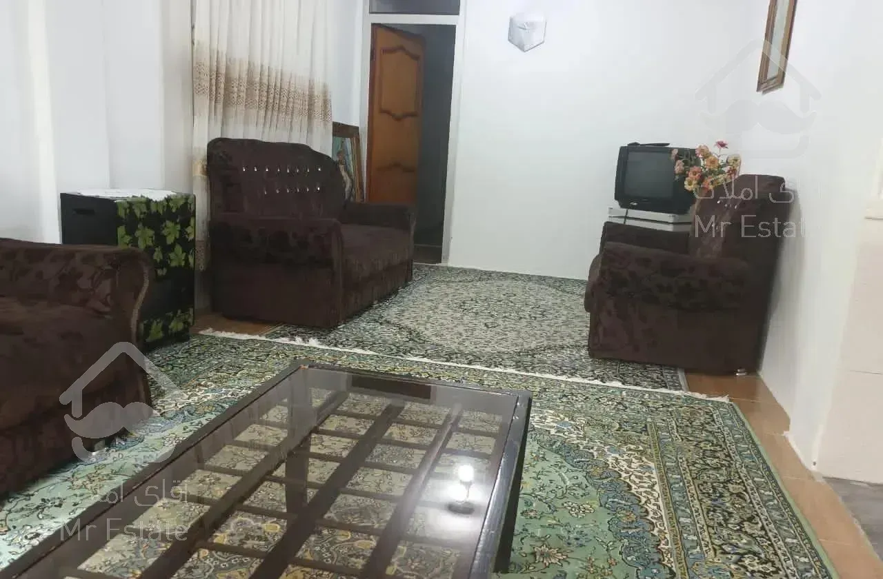 تکخوابه پره سر،نزدیک گیسوم