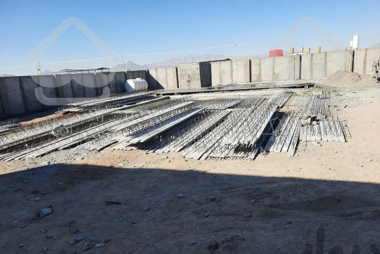 تیرچه سازی و اجرای کار سازه عالم نیک