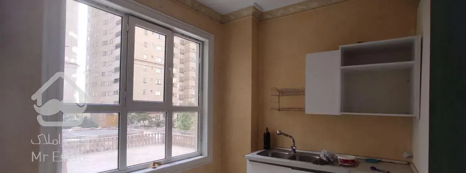 فلت همکف موقعیت دفتری و پزشکی میدان دریاچه