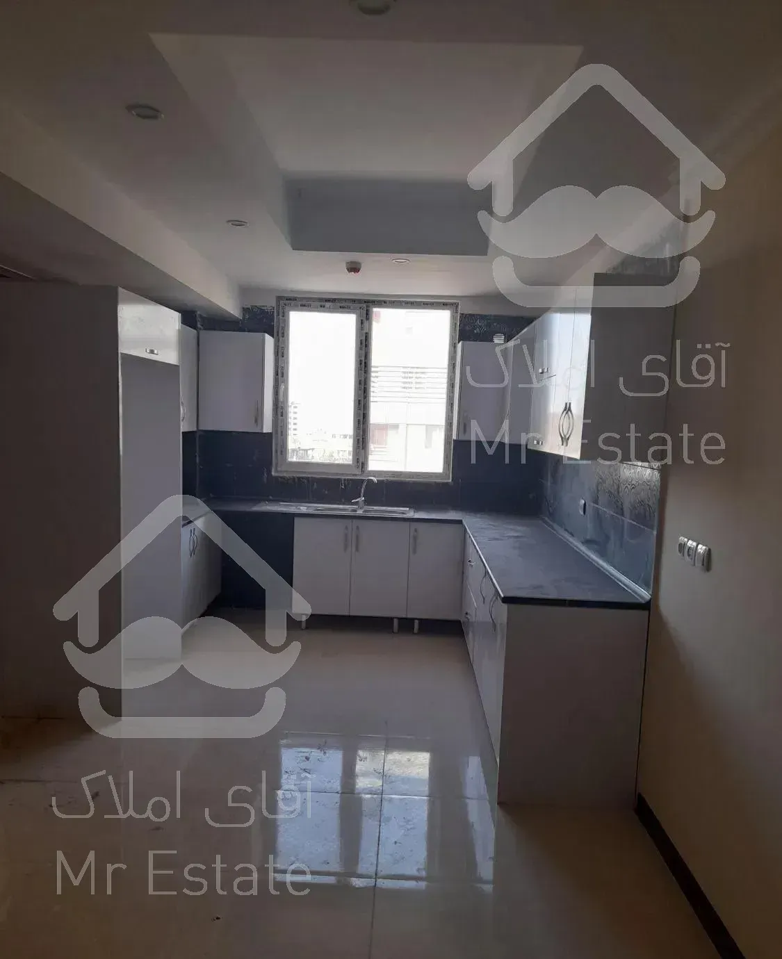 آپارتمان ۹۸متری پاسداران موقعیت اداری