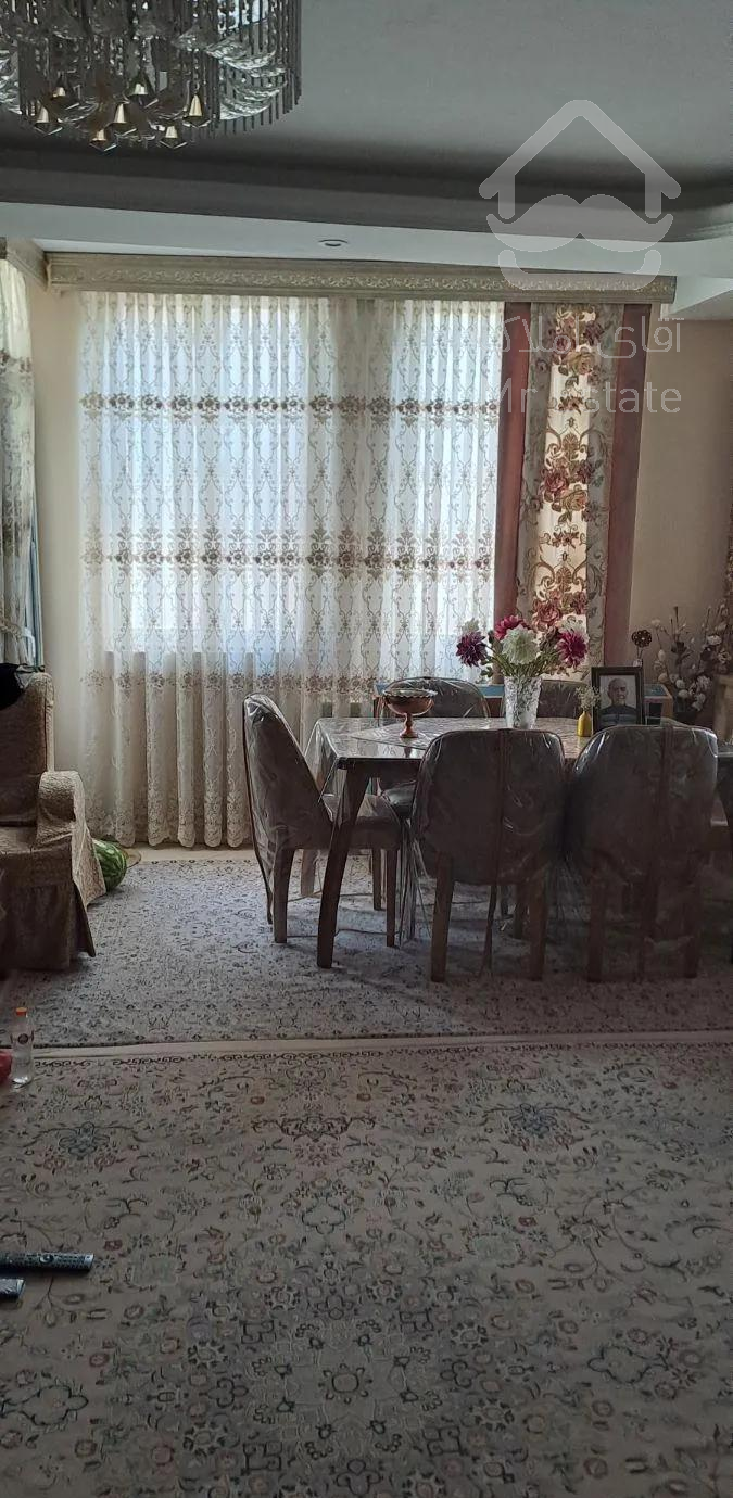 ۹۰ متر آپارتمان در طبقه دوم