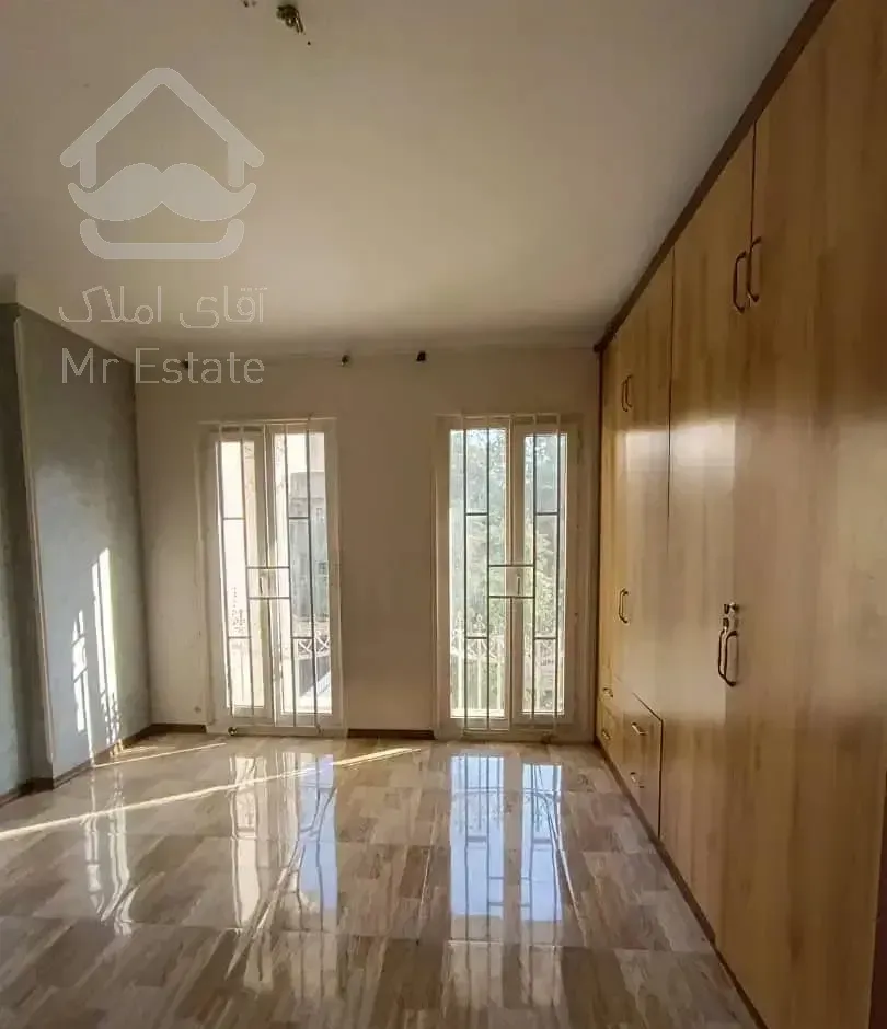 آپارتمان ۱۳۵ متری/۳ خواب/دربند/فروش فوری زیر قیمت