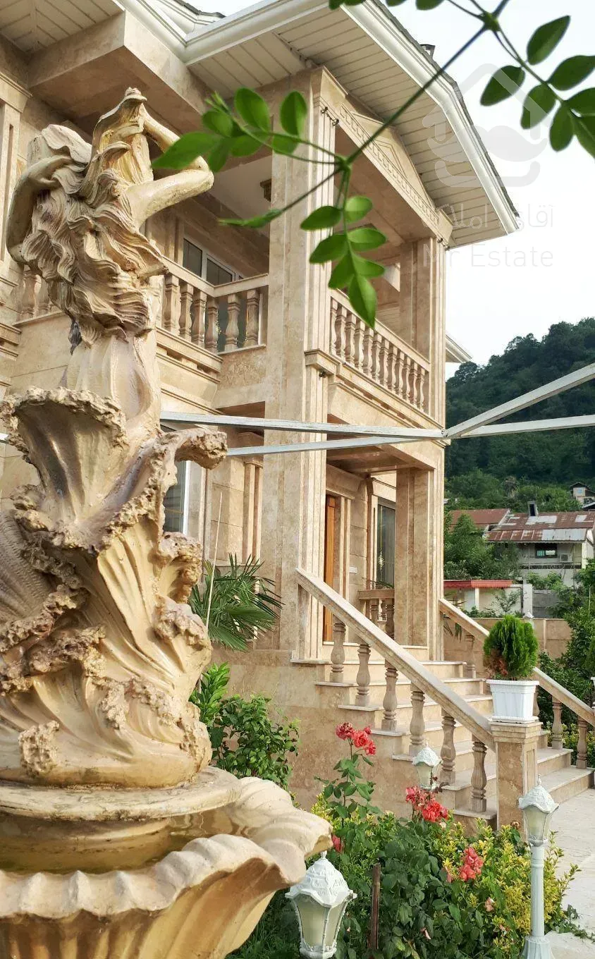 ۴۸۱ متر ویلا / استخر دار / کوهپایه ای