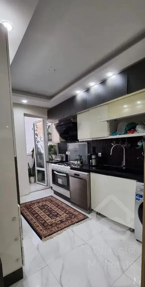 انتهای سرو کوچه گل داوری ۷۵ متری ((پارکینگ دار))