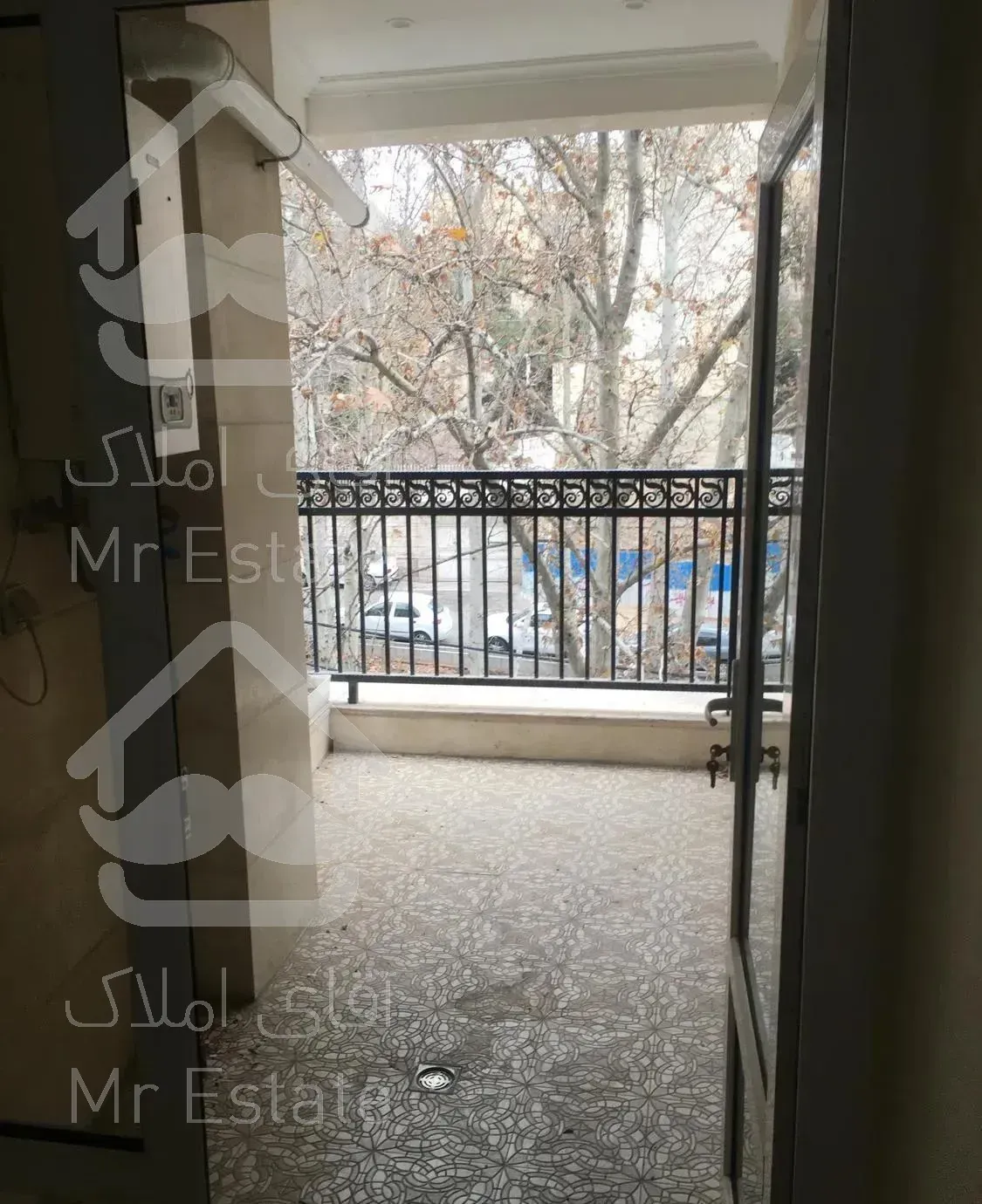 اپارتمان باغ سفارت انگلیس ویو تا ابد زیبا