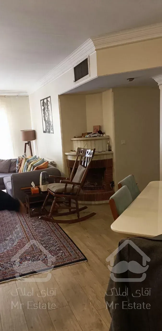 واحد مسکونی ، پر نور و بدون دیوار مشترک