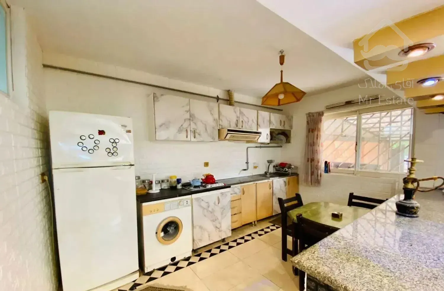 ویلا ۳۷۰ متری