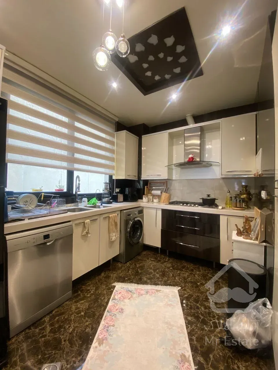 فروش آپارتمان ۱۳۰ متر آجودانیه ویو ابدی