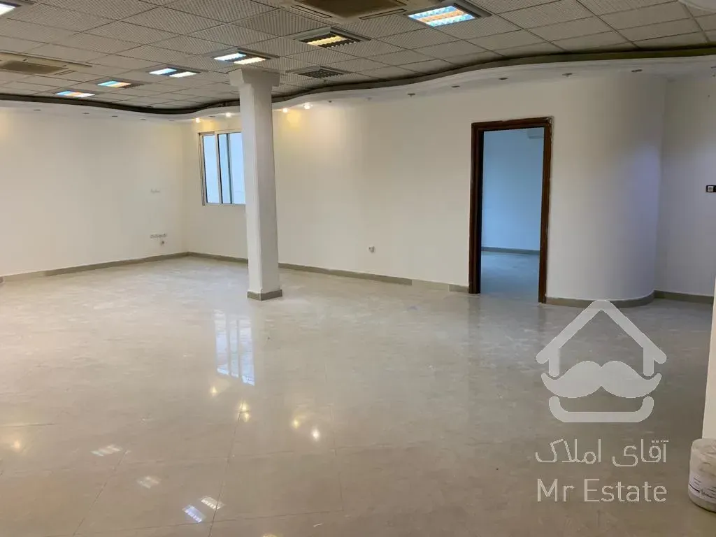 ۱۶۰۰متر سند اداری بخارست