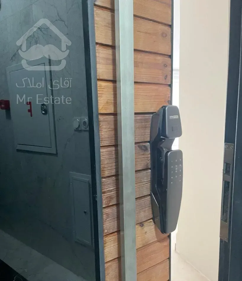 ۲۳۰مترتکواحدی/کلیدنخورده/۲پارکینگ (آگهی واقعی)