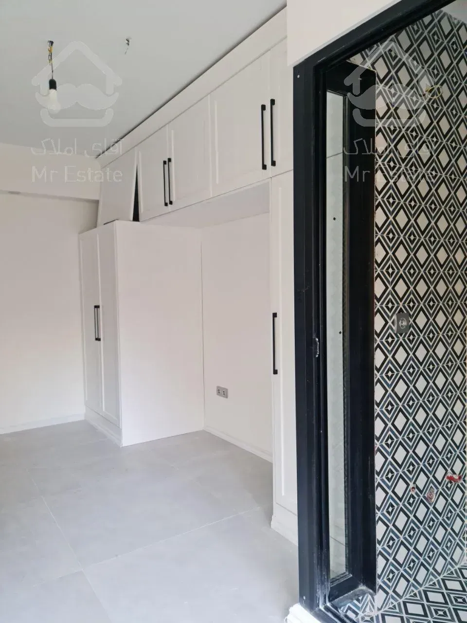 ۹۳ متر برج مسکونی، کامرانیه شمالی