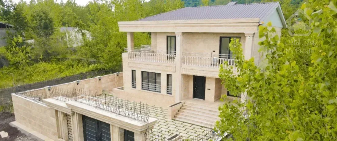 فروش خانه ویلایی ۲۸۵ متری ۳ خوابه