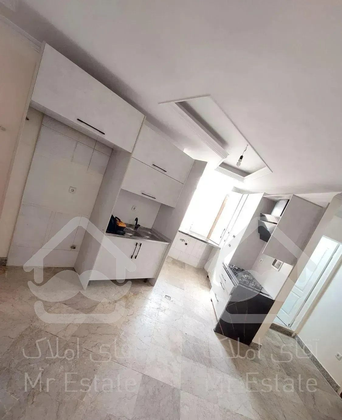 ۱۰۵متر آپارتمان/ فول امکانات *کمالی شرقی*