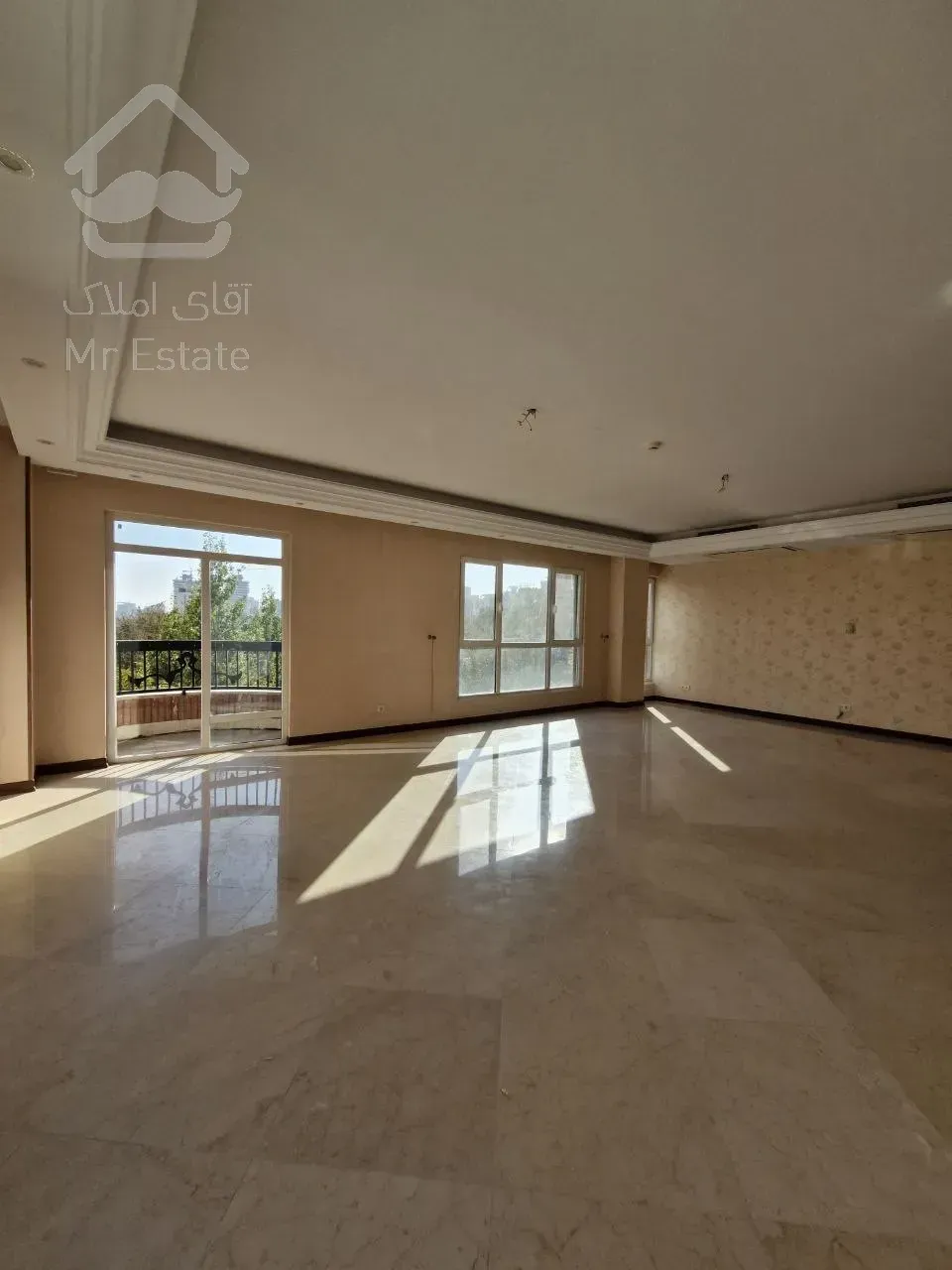 فروش آپارتمان ۲۱۳ متر تجریش فول مشاعات