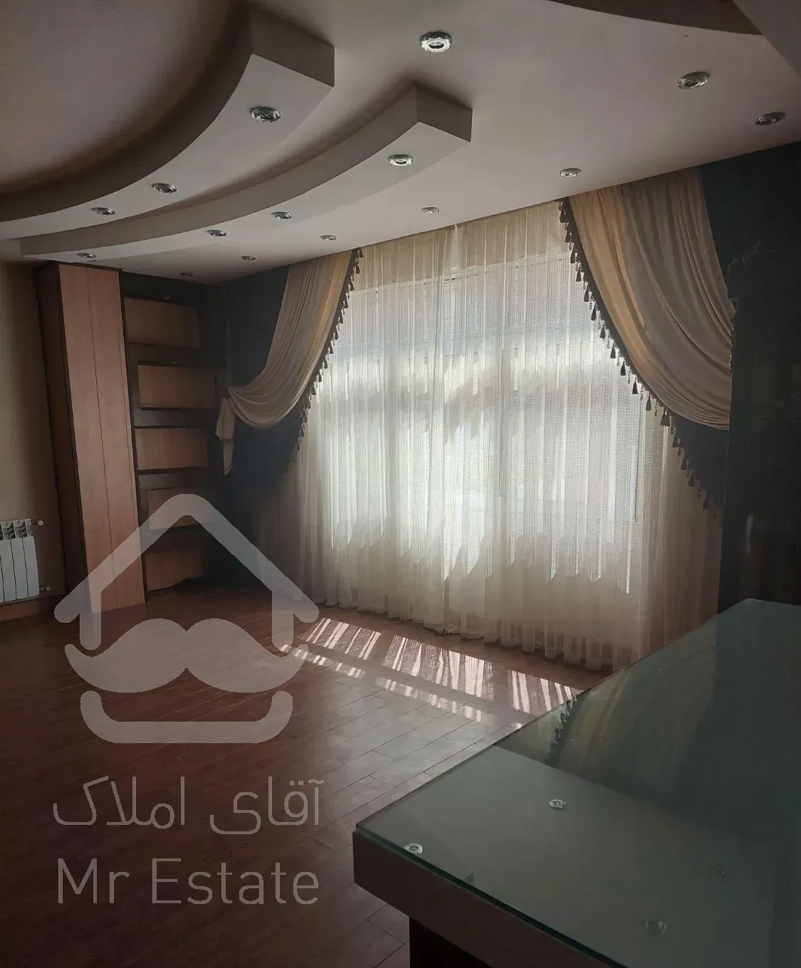 فروش آپارتمان ۱۳۰ متری ۳ خوابه در کوی بیمه