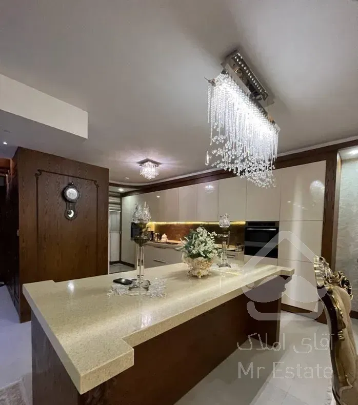 فروش آپارتمان هاشمیه ۱۴ / ۱۸۰ متری / فول بازسازی